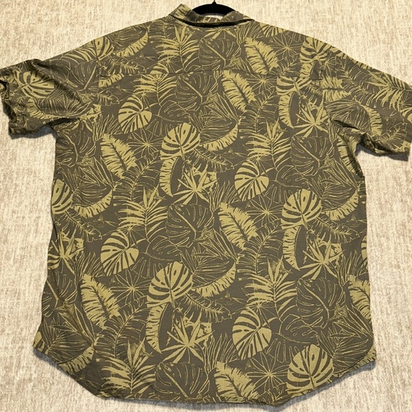 XL Men's Columbia cotton shirt palm leaf print button up  army green light green - Picture 4 of 5